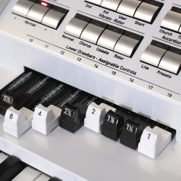 LOUVRE_OAX-1000_PW_Artnr_8000474_10