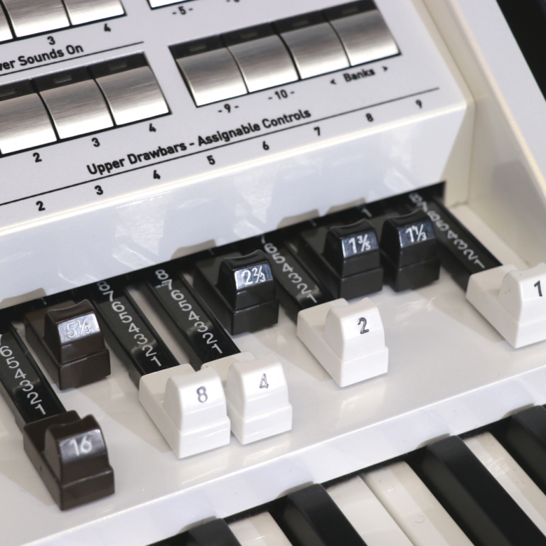 LOUVRE_OAX-1000_PW_Artnr_8000474_11